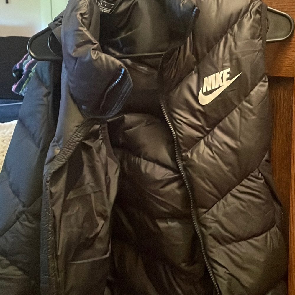 Black Nike puffer vest